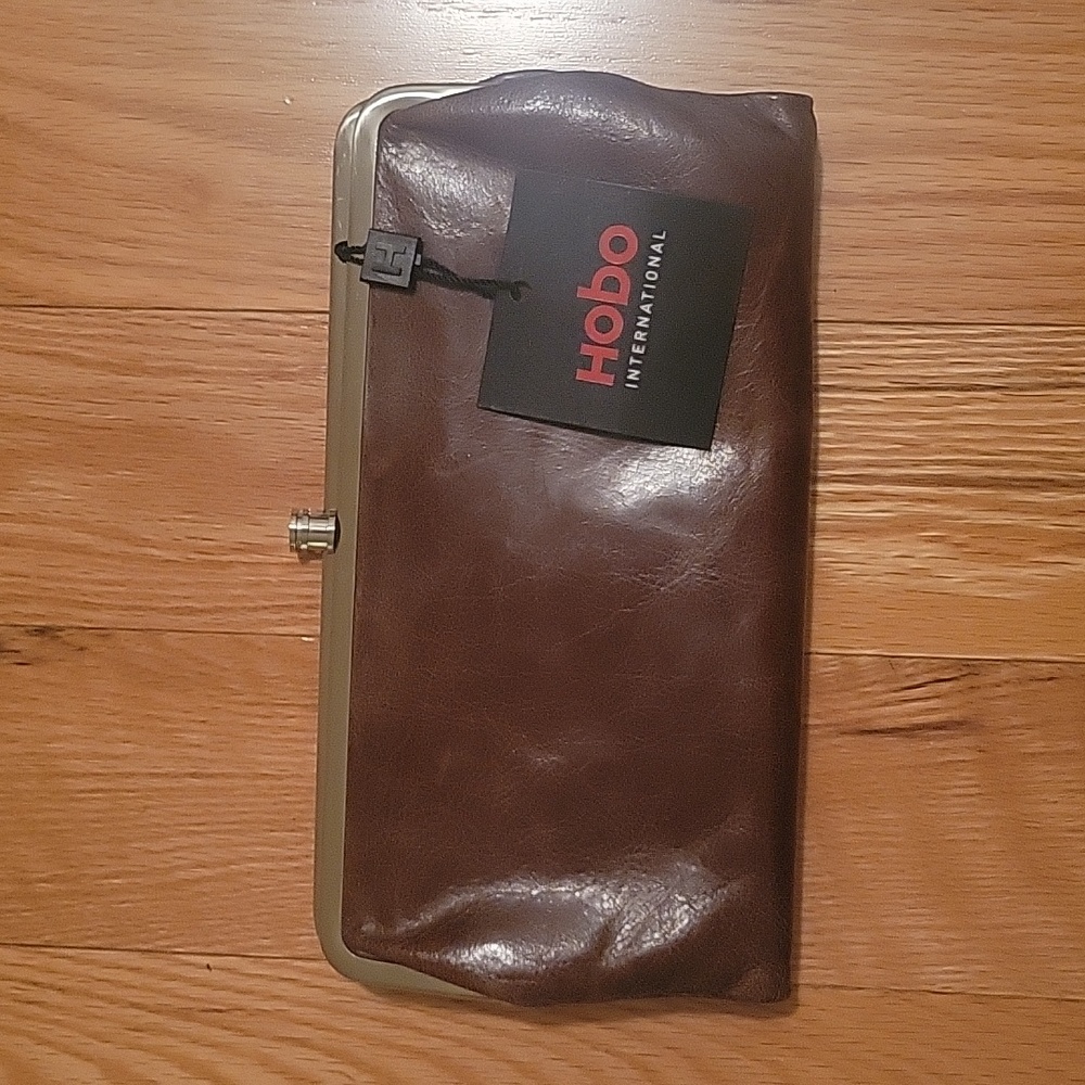 Hobo International clutch
